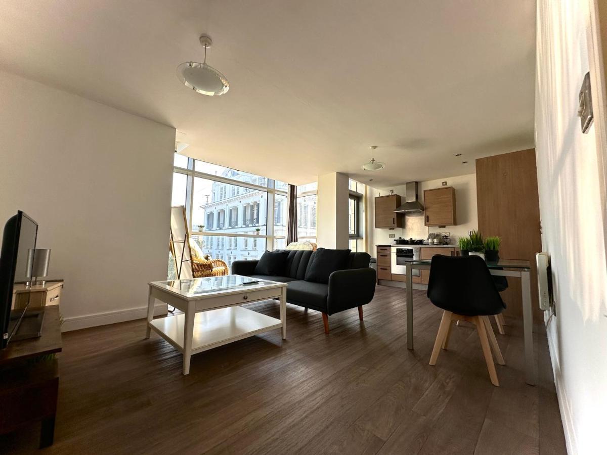 Birmingham Prime Location Stunning Apartment Floor-To-Ceiling Windows Экстерьер фото