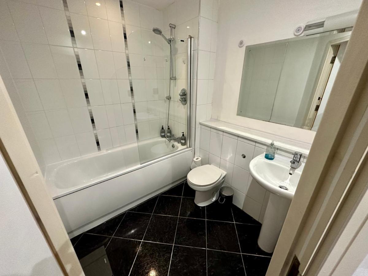 Birmingham Prime Location Stunning Apartment Floor-To-Ceiling Windows Экстерьер фото